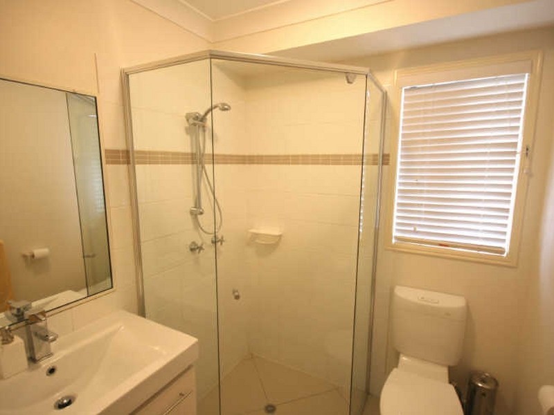 18 Kenilworth Place, Carindale QLD 4152