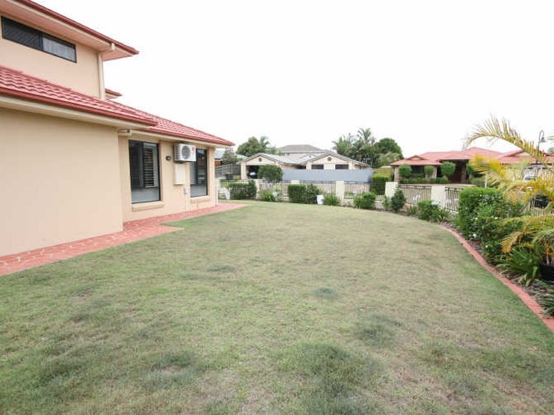 18 Kenilworth Place, Carindale QLD 4152