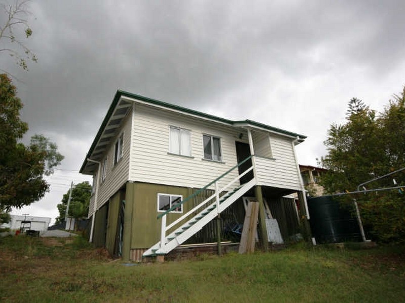 19 Quirinal Crescent, Seven Hills QLD 4170