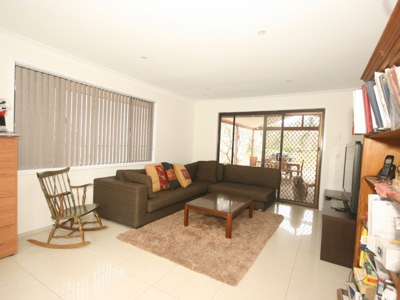 35 Meadowbank Street, Carindale QLD 4152