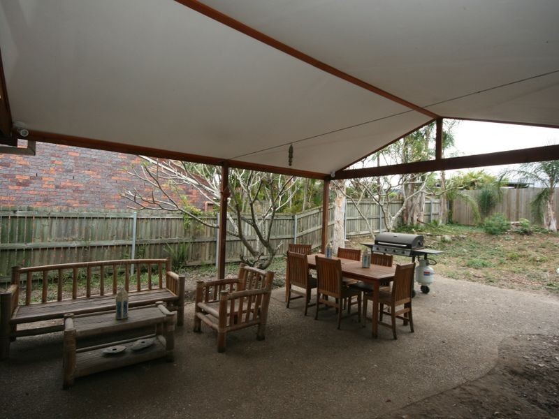 35 Meadowbank Street, Carindale QLD 4152