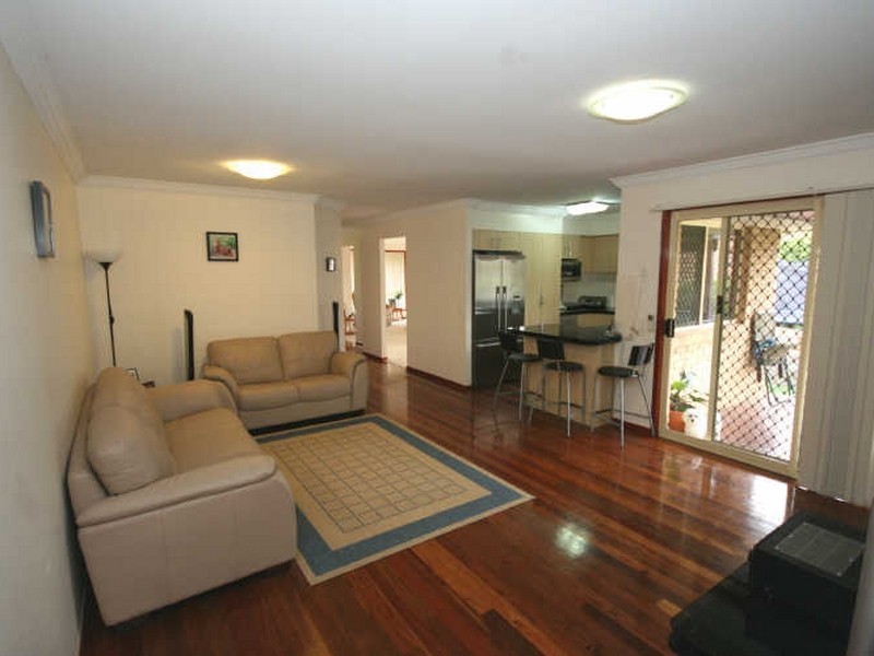 31 Kirra Place, Carindale QLD 4152
