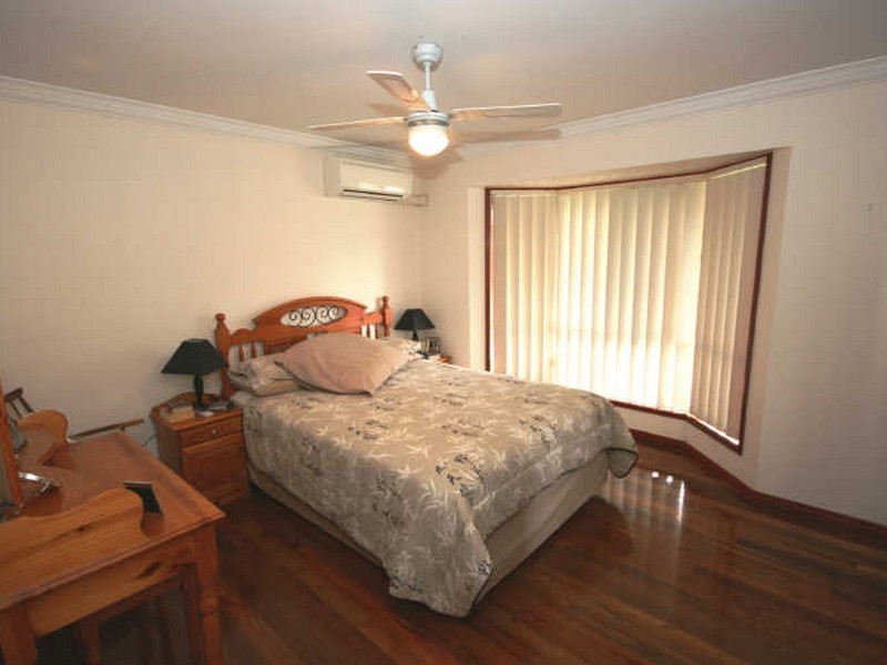 31 Kirra Place, Carindale QLD 4152