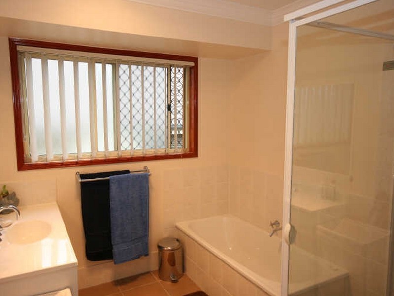 31 Kirra Place, Carindale QLD 4152