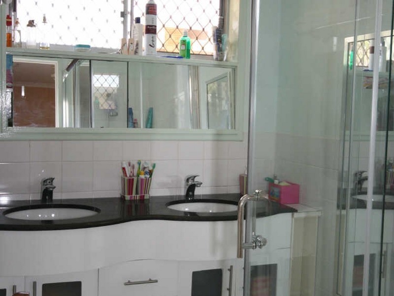 21 Tristan Street, Carindale QLD 4152