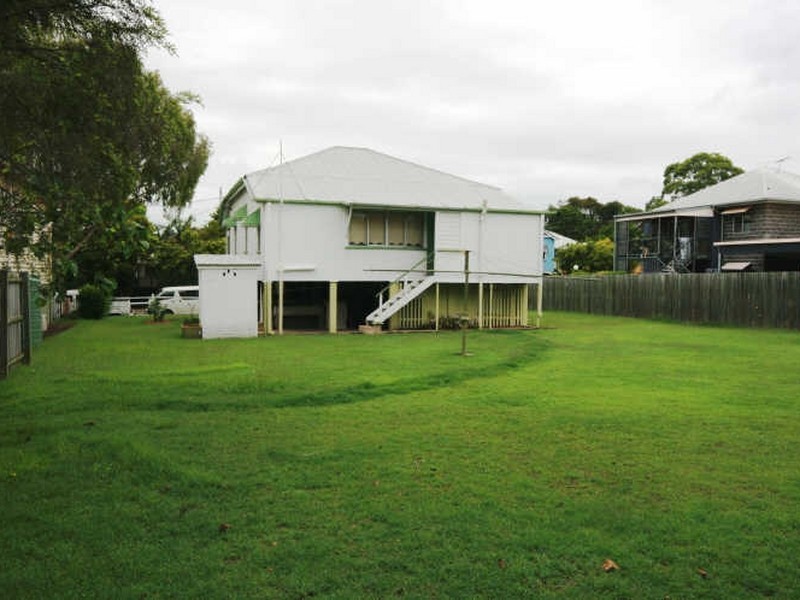 15 Baron Street, Greenslopes QLD 4120