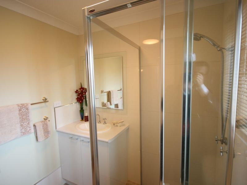 91 Scrub Road, Carindale QLD 4152