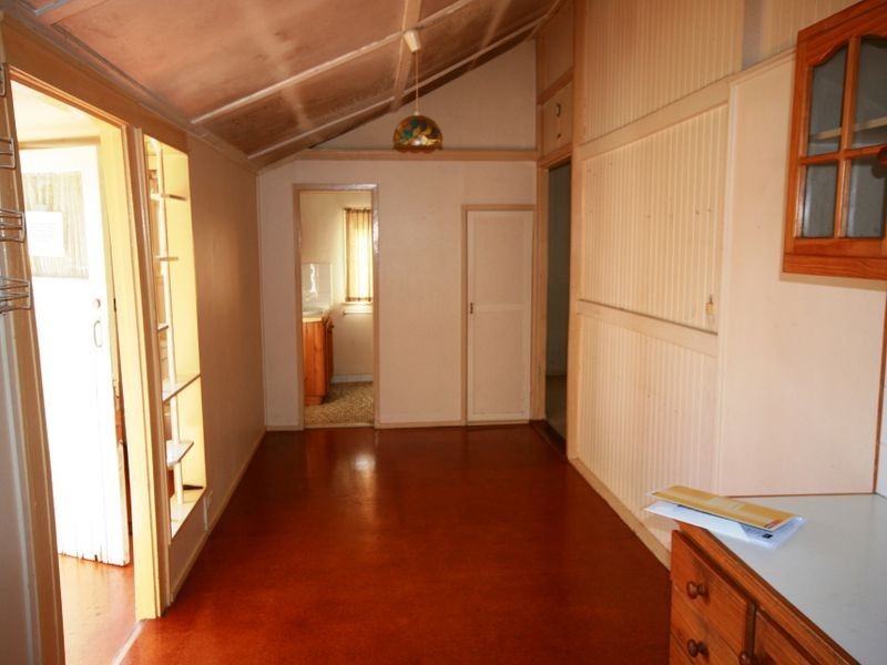 25 Birdwood Road, Holland Park West QLD 4121