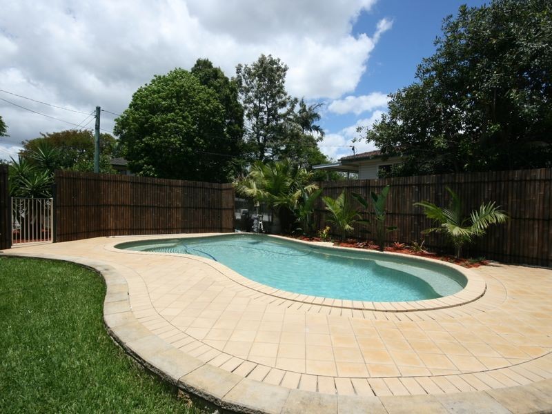 62 Bernecker Street, Carina QLD 4152