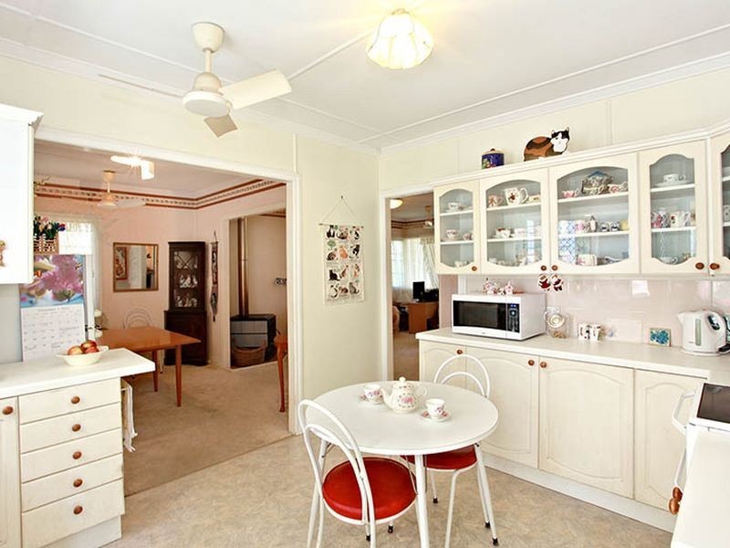 59 Brisbane Avenue, Camp Hill QLD 4152