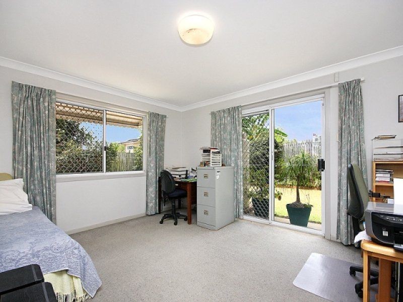 12 Hatherton Crescent, Carindale QLD 4152