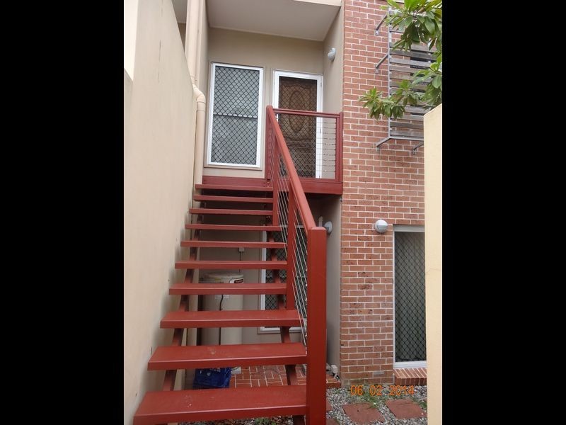 2/638 Old Cleveland Road, Camp Hill QLD 4152