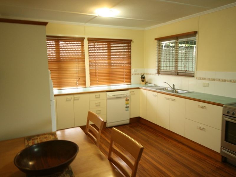 35 Vickers Street, Carina Heights QLD 4152