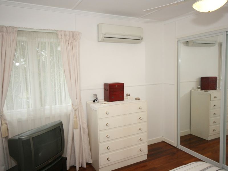 35 Vickers Street, Carina Heights QLD 4152