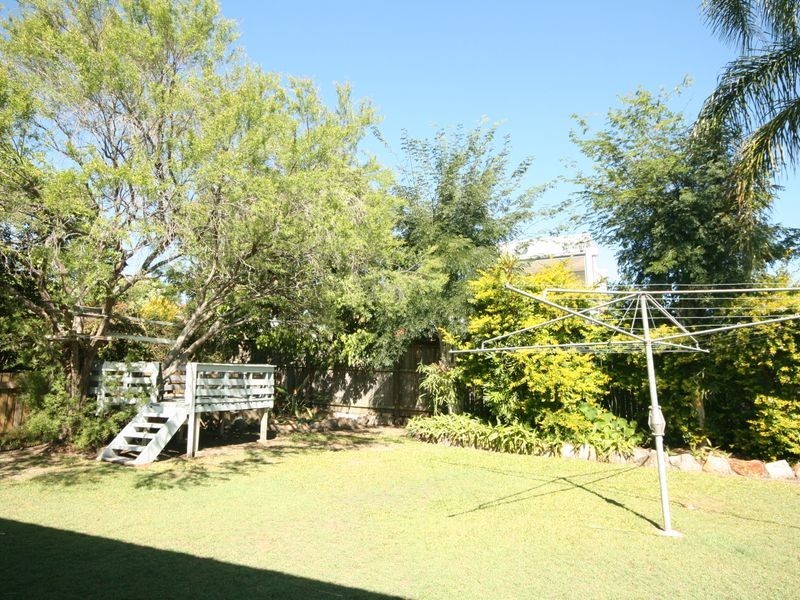 29 Halland Terrace, Camp Hill QLD 4152