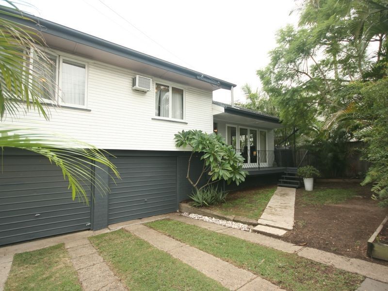 20 Wiles Street, Camp Hill QLD 4152