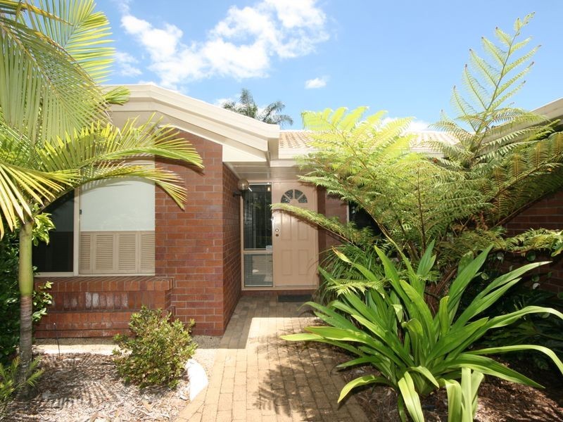 99 Scrub Road, Carindale QLD 4152