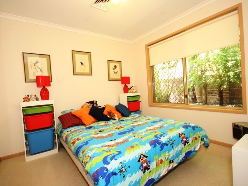 99 Scrub Road, Carindale QLD 4152