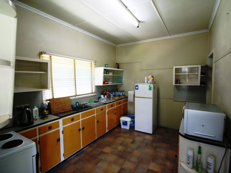 42 Raven Street, Camp Hill QLD 4152