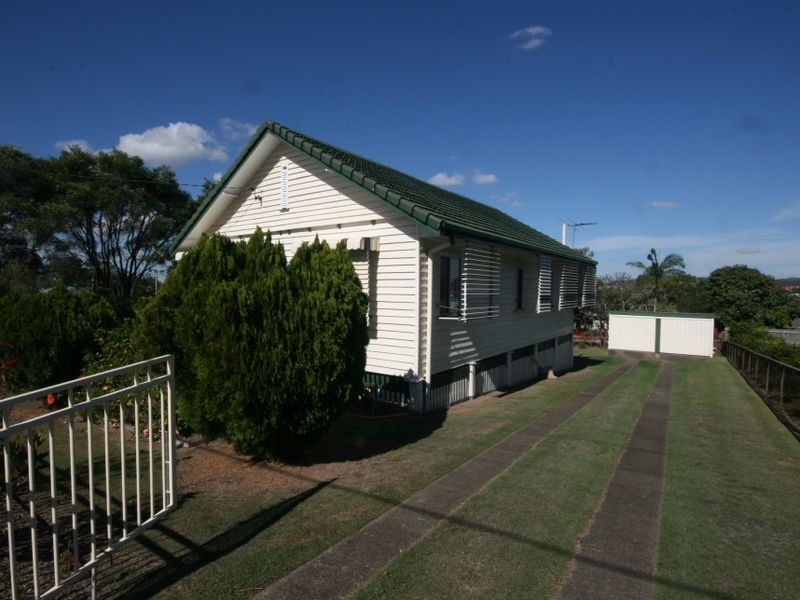 15 Paget Street, Carina QLD 4152