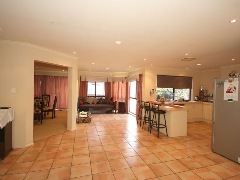 220A Scrub Road, Carindale QLD 4152