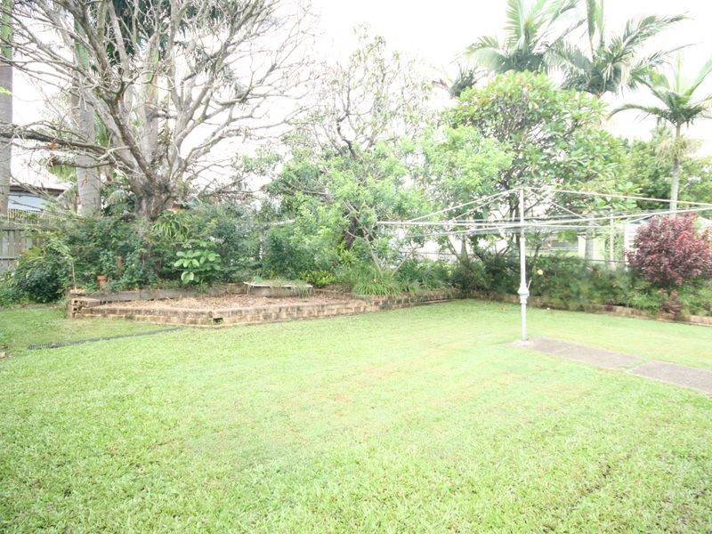 9 Chater Street, Carina QLD 4152