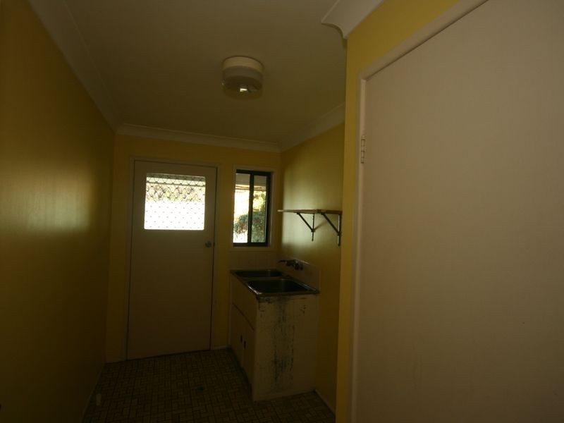 16 Lochleven Street, Carindale QLD 4152