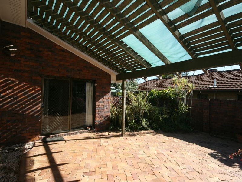 16 Lochleven Street, Carindale QLD 4152