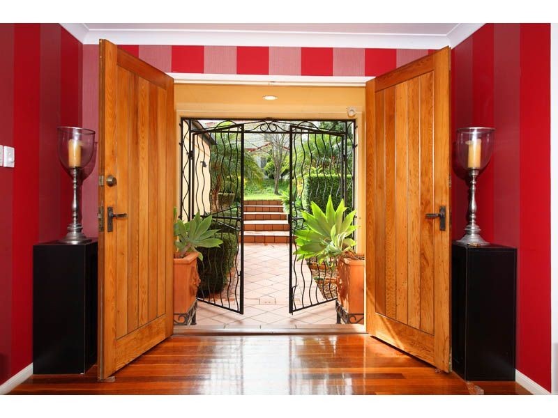 28 St Andrews Crescent, Carindale QLD 4152