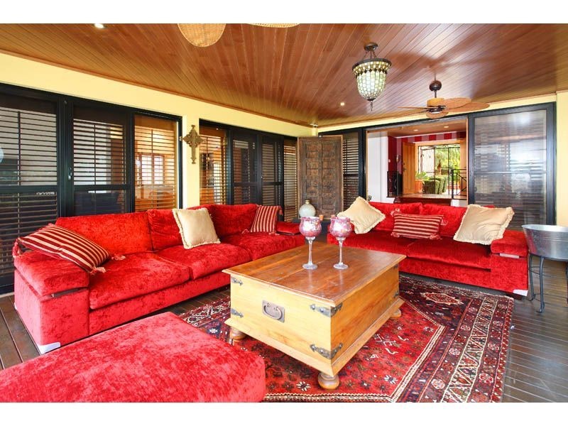 28 St Andrews Crescent, Carindale QLD 4152