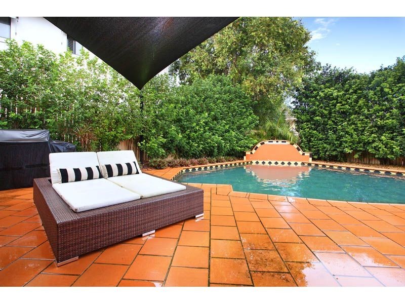 28 St Andrews Crescent, Carindale QLD 4152