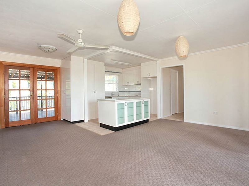 13 Amoria Street, Mansfield QLD 4122