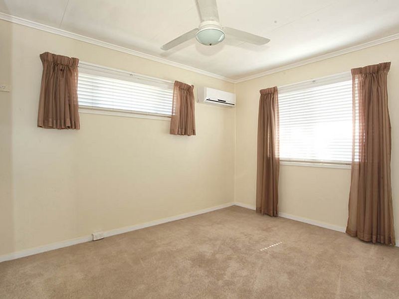 13 Amoria Street, Mansfield QLD 4122