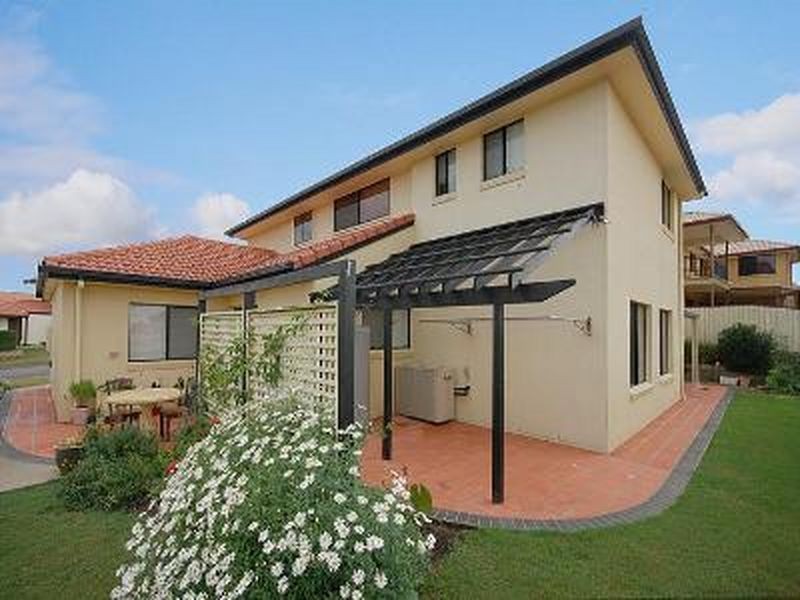 94 Silky Oak Crescent, Carindale QLD 4152
