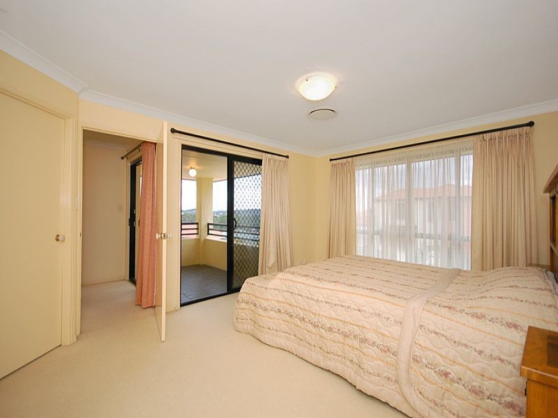 94 Silky Oak Crescent, Carindale QLD 4152