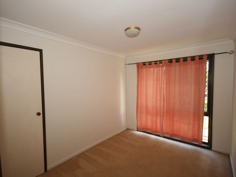 4 Elcho Place, Carindale QLD 4152