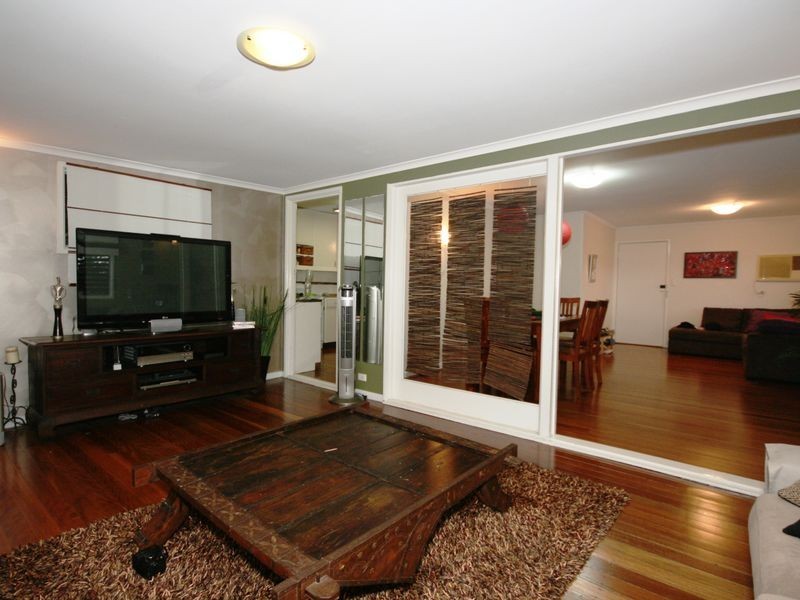 65 Milanion Crescent, Carindale QLD 4152