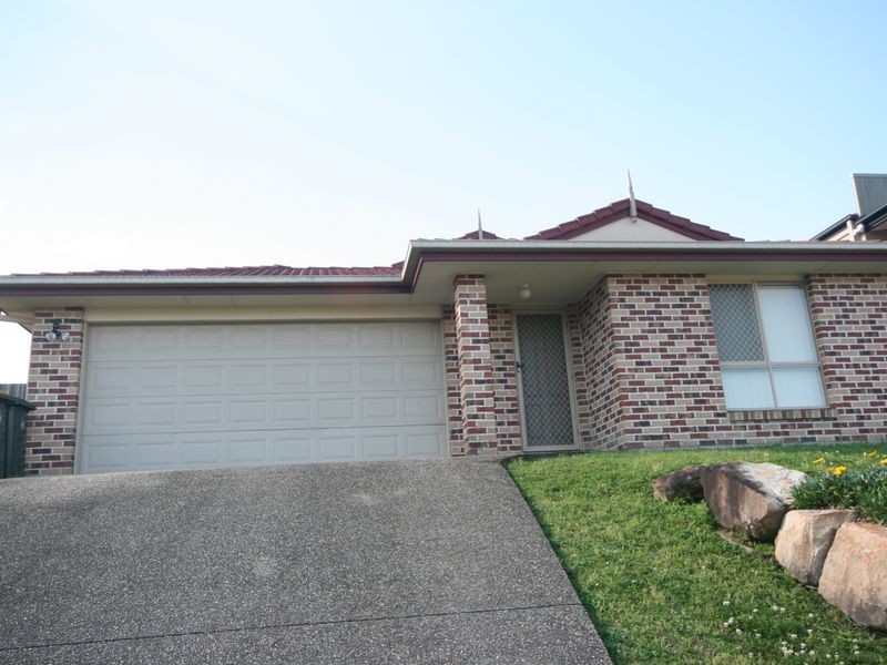 4 Ash Court, Carindale QLD 4152