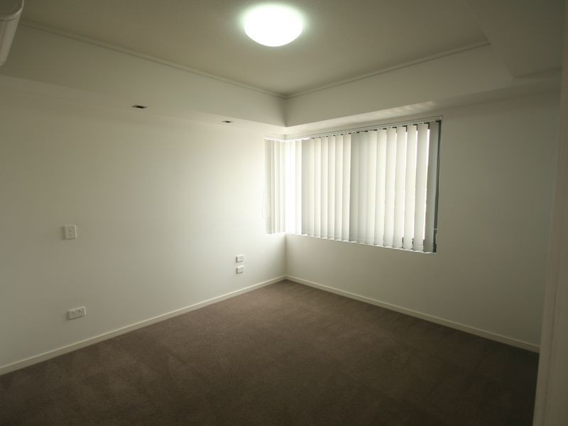 3402/16 Surbiton Court, Carindale QLD 4152