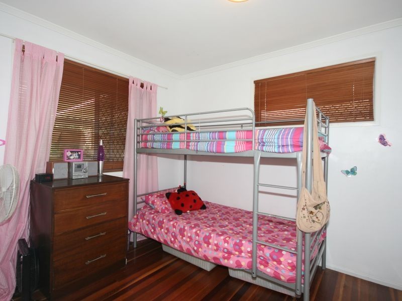 6 Pyrope Street, Camp Hill QLD 4152