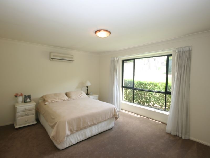 9 Ash Court, Carindale QLD 4152