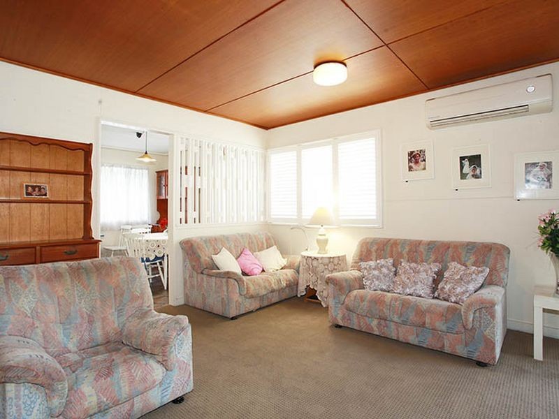 302 Bennetts Rd., Norman Park QLD 4170