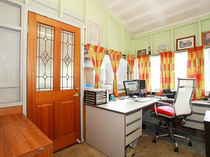 302 Bennetts Rd., Norman Park QLD 4170