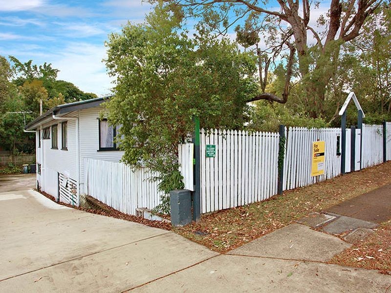 302 Bennetts Rd., Norman Park QLD 4170
