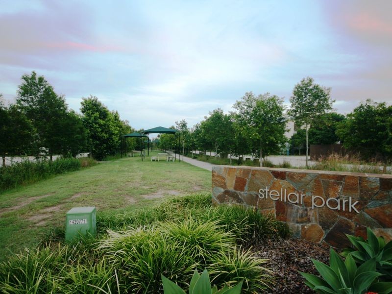 16/1 Celestial Court, Carina QLD 4152