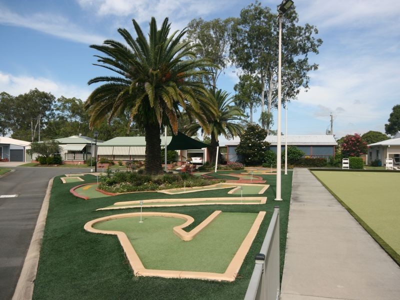 84 Palm Lake Resort, Carindale QLD 4152