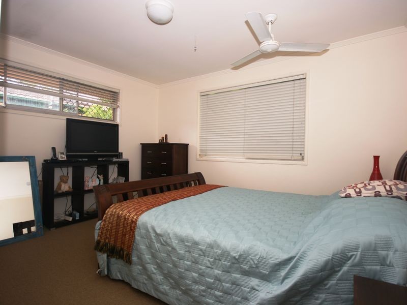 8 Pyrope Street, Camp Hill QLD 4152