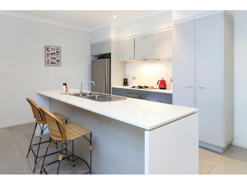 117/16 Surbiton Court, Carindale QLD 4152