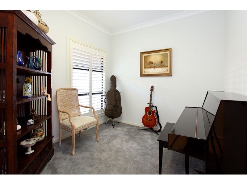 117/16 Surbiton Court, Carindale QLD 4152