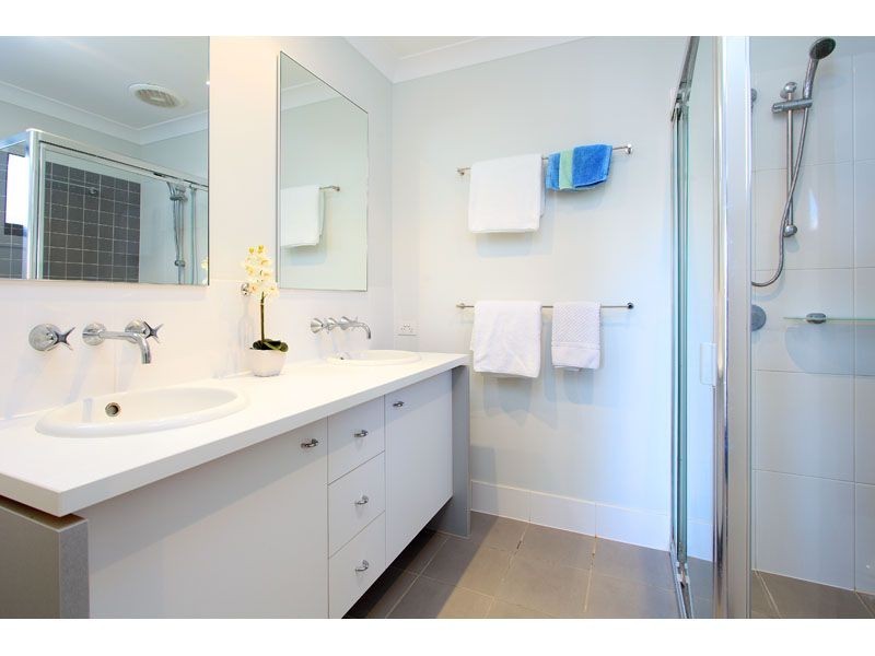 117/16 Surbiton Court, Carindale QLD 4152